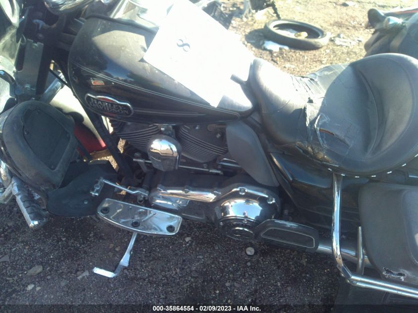 2010 HARLEY-DAVIDSON FLHTCU 1HD1FC411AB647065