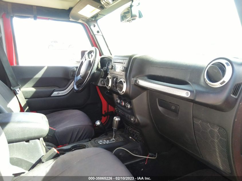 2015 JEEP WRANGLER UNLIMITED RUBICON - 1C4BJWFG5FL558477