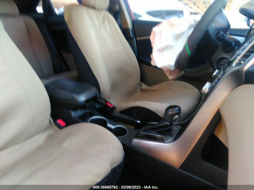 2013 HYUNDAI ELANTRA GT - KMHD35LE7DU029812