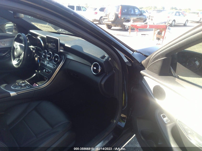 VIN 55SWF4JB4JU268647 2018 MERCEDES-BENZ C-CLASS C 300