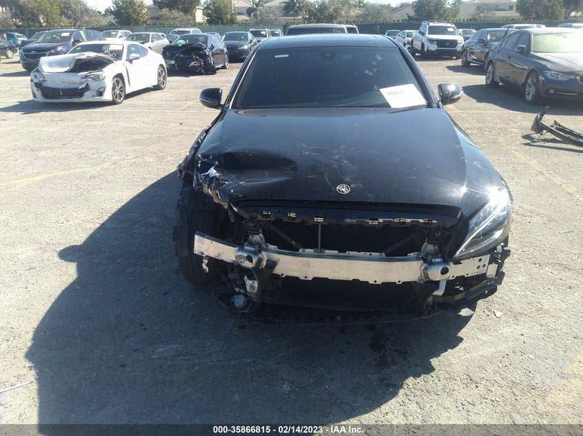 VIN 55SWF4JB4JU268647 2018 MERCEDES-BENZ C-CLASS C 300