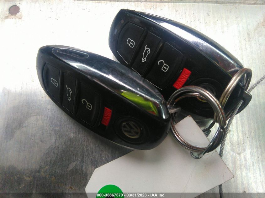 2013 VOLKSWAGEN TOUAREG LUX WVGEF9BP6DD005863