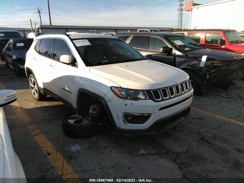 VIN 3C4NJCBB4JT165749 2018 JEEP COMPASS LATITUDE