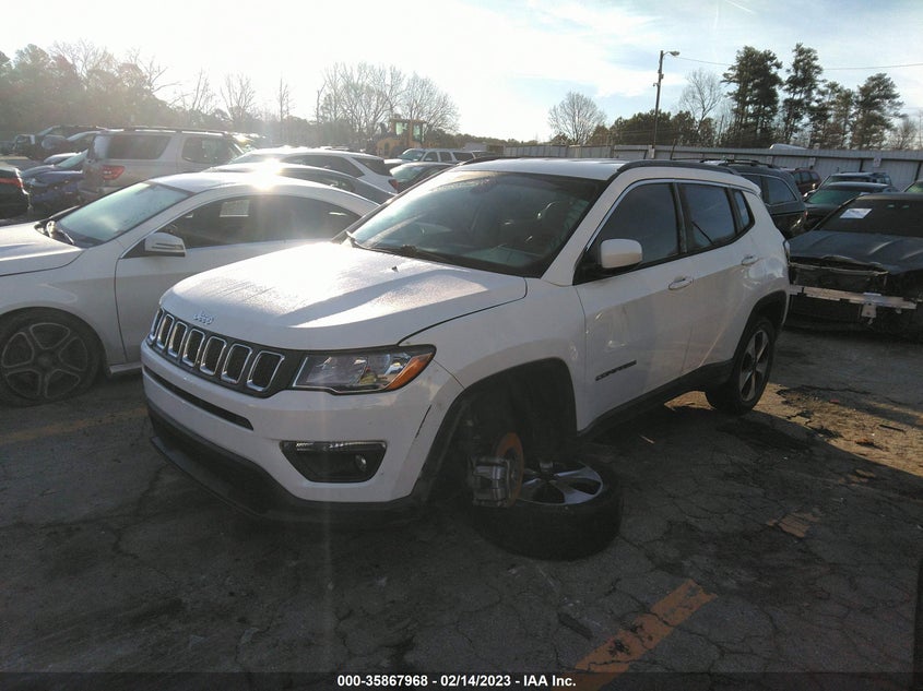 VIN 3C4NJCBB4JT165749 2018 JEEP COMPASS LATITUDE