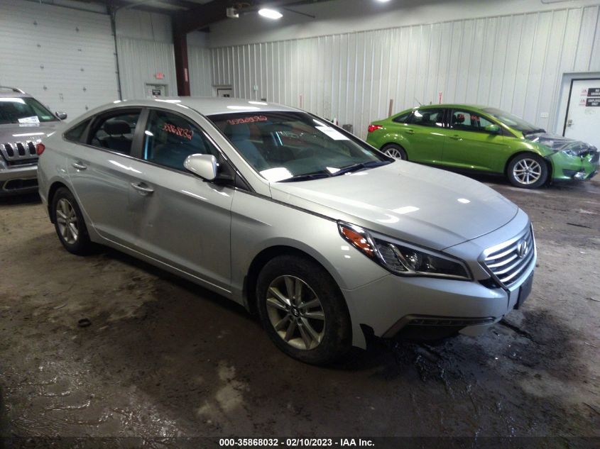 2015 HYUNDAI SONATA 2.4L SE - 5NPE24AF9FH083160