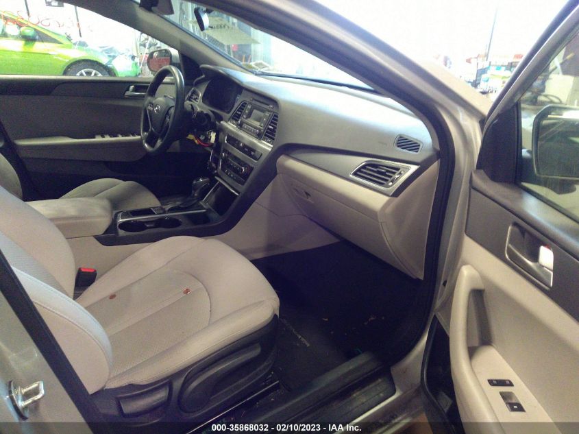 2015 HYUNDAI SONATA 2.4L SE - 5NPE24AF9FH083160