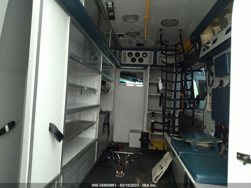 2015 MERCEDES-BENZ SPRINTER CARGO VANS WD3PE7CC8FP136594