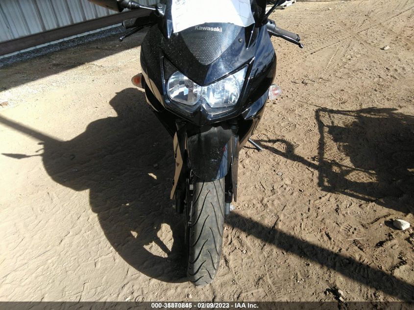 2011 KAWASAKI EX250 J JKAEXMJ15BDA82204