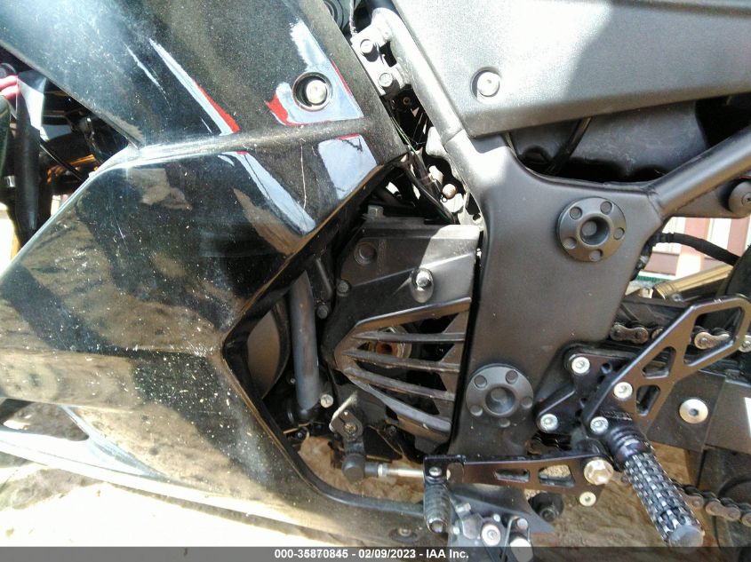 2011 KAWASAKI EX250 J JKAEXMJ15BDA82204
