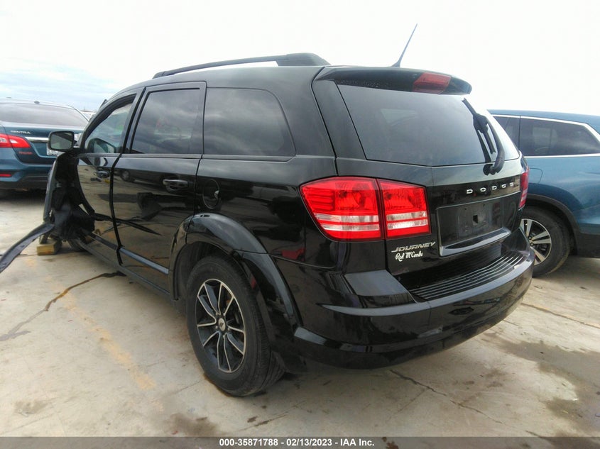 VIN 3C4PDCAB8JT322670 2018 DODGE JOURNEY SE