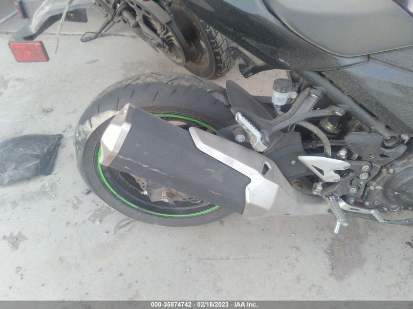 2022 KAWASAKI EX400 JKAEXKG10NDAG7038