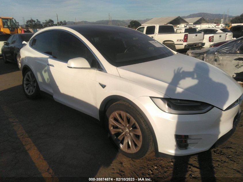 5YJXCBE25HF038056 TESLA MODEL X 90D/75D/100D 2017