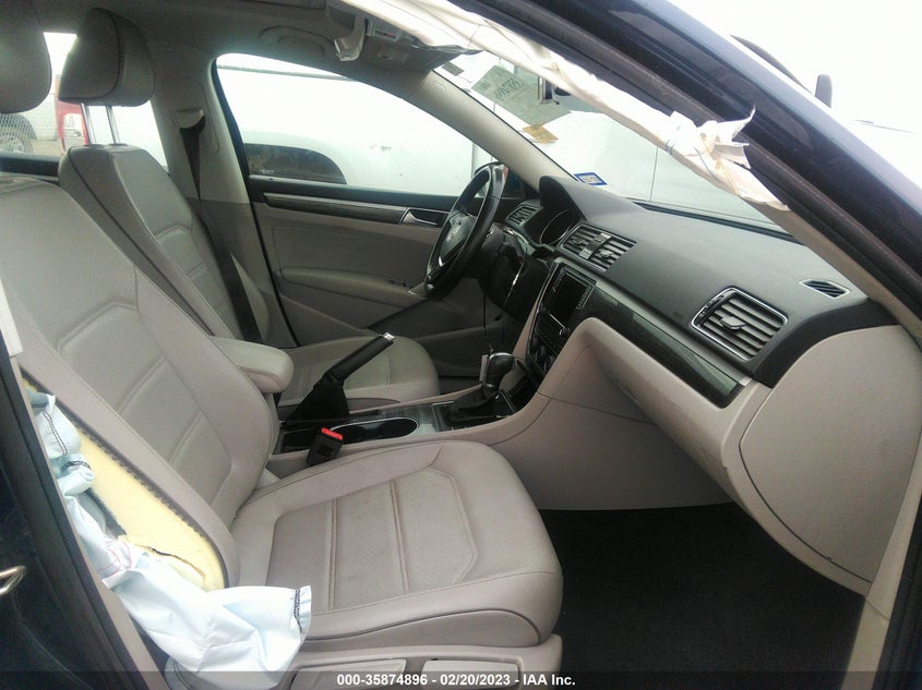 VIN 1VWBA7A30JC022469 2018 VOLKSWAGEN PASSAT 2.0T SE
