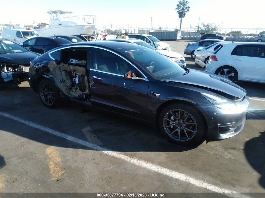 VIN 5YJ3E1EB6JF066280 2018 TESLA MODEL 3 LONG RANGE