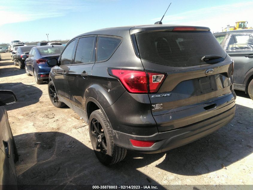 2019 FORD ESCAPE S - 1FMCU0F79KUA62557