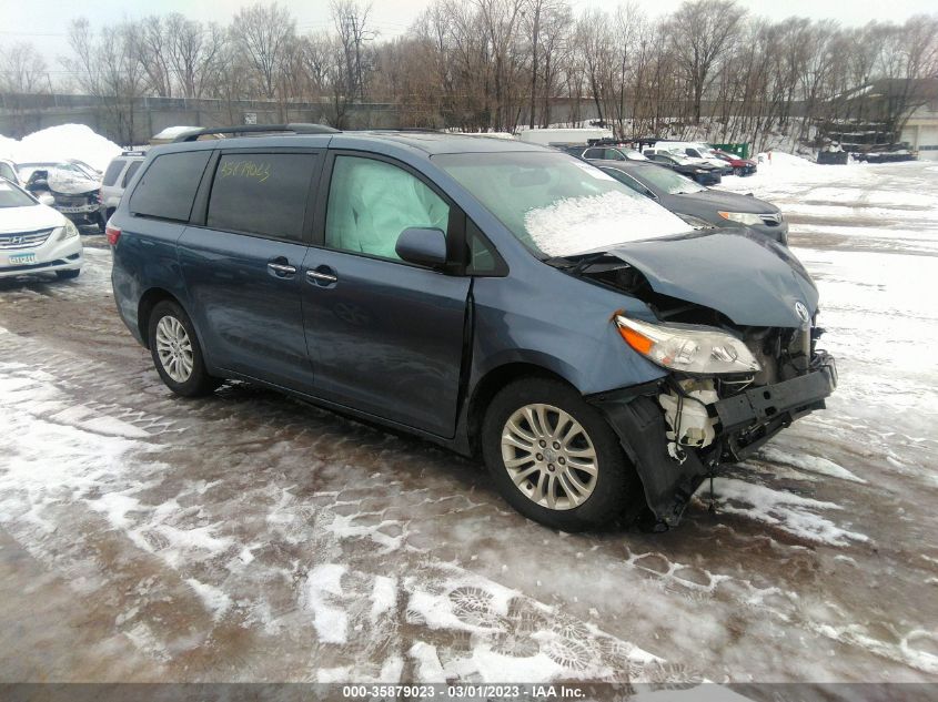 2017 TOYOTA SIENNA XLE AUTO ACCESS - 5TDYZ3DC2HS835881