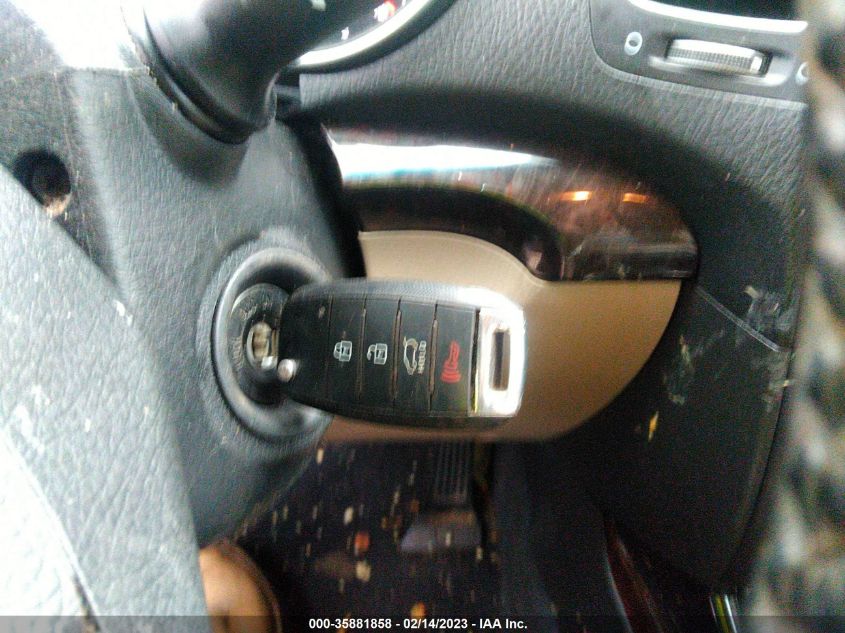 2014 KIA SORENTO LX - 5XYKT3A68EG439758