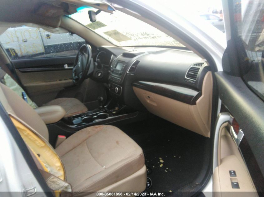 2014 KIA SORENTO LX - 5XYKT3A68EG439758