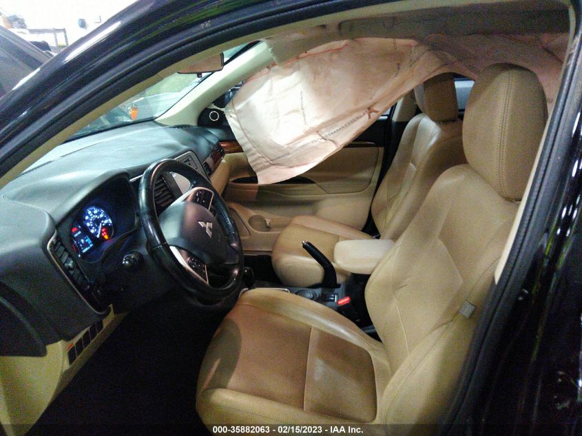 2014 MITSUBISHI OUTLANDER SE - JA4AD3A39EZ009005