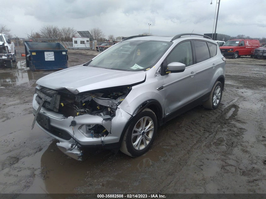 VIN 1FMCU9GD2JUD59225 2018 FORD ESCAPE SE