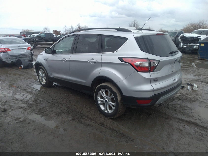 VIN 1FMCU9GD2JUD59225 2018 FORD ESCAPE SE