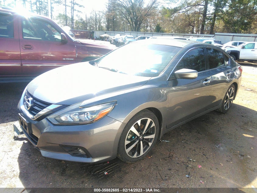 VIN 1N4AL3AP6JC119668 2018 NISSAN ALTIMA 2.5 SR