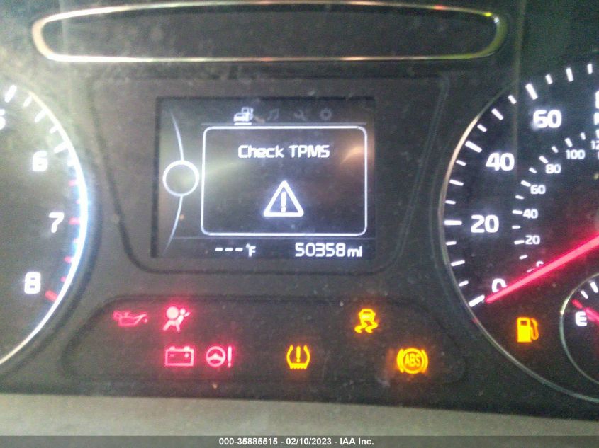 2016 KIA SORENTO LX - 5XYPG4A35GG054215