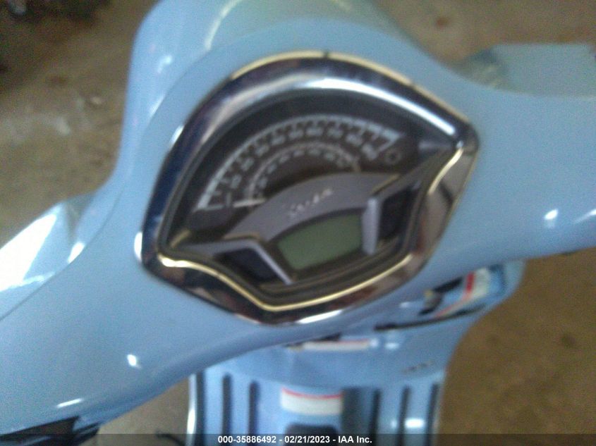2018 VESPA GTS 300 SUPER ZAPMA39L3J5100027