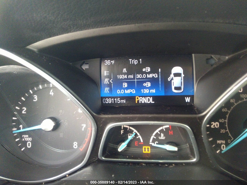 VIN 1FADP3K26JL329854 2018 FORD FOCUS SE