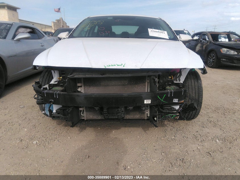 VIN KMHLN4AJ8MU010217 2021 HYUNDAI ELANTRA HYBRID LIMITED