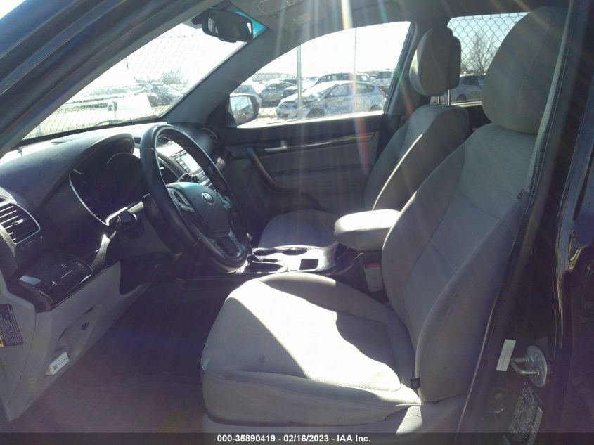 2014 KIA SORENTO LX - 5XYKTDA74EG462484