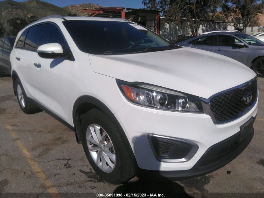 2017 KIA SORENTO LX - 5XYPG4A39HG192776