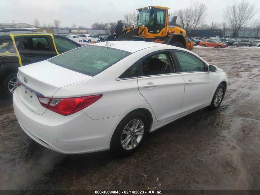 VIN 5NPEB4AC2DH669895 2013 HYUNDAI SONATA no.4