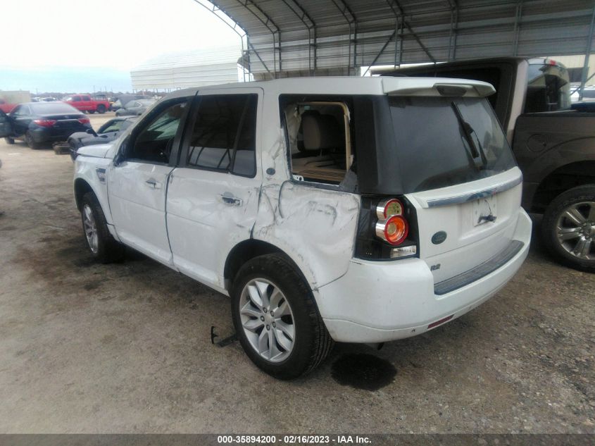2014 LAND ROVER LR2 - SALFR2BGXEH415561