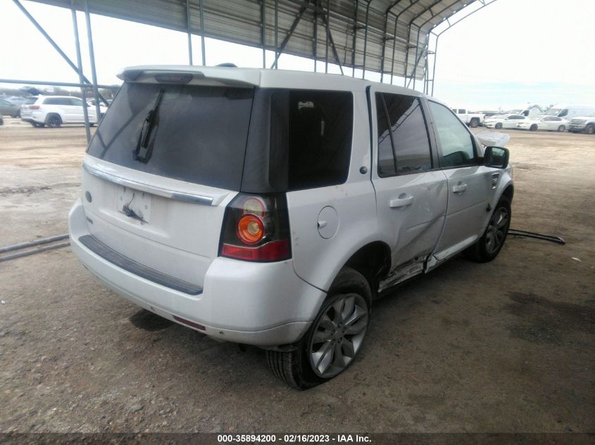 2014 LAND ROVER LR2 - SALFR2BGXEH415561