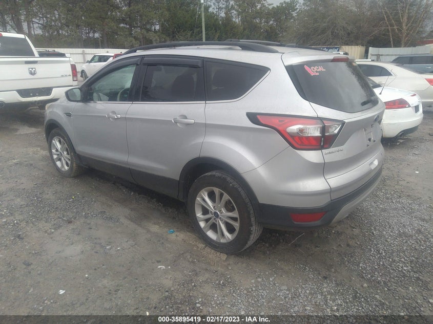 VIN 1FMCU0GD9HUD18452 2017 FORD ESCAPE SE