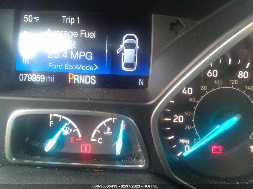 VIN 1FMCU0GD9HUD18452 2017 FORD ESCAPE SE