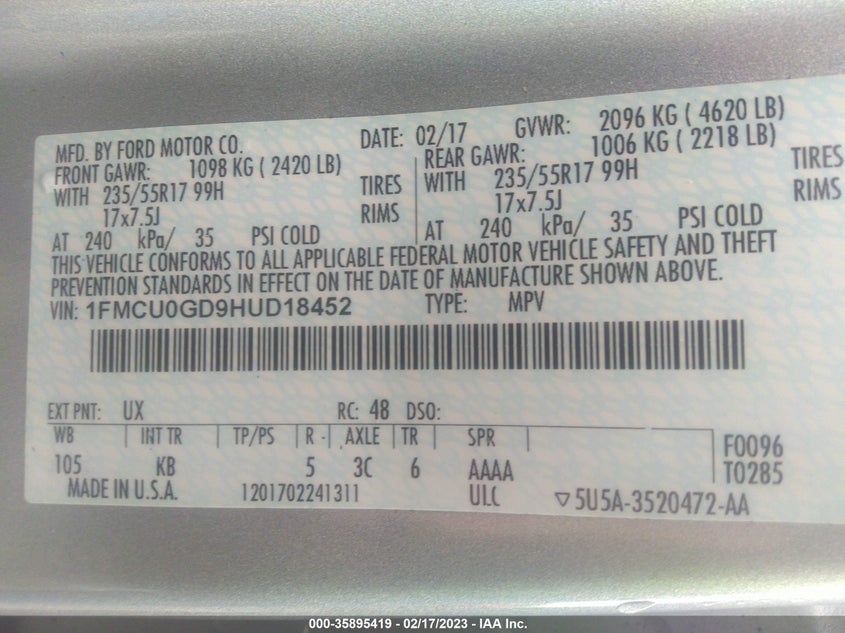 VIN 1FMCU0GD9HUD18452 2017 FORD ESCAPE SE