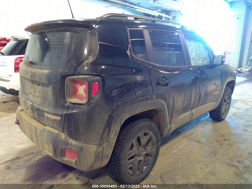 VIN ZACCJBCB0JPH86218 2018 JEEP RENEGADE TRAILHAWK