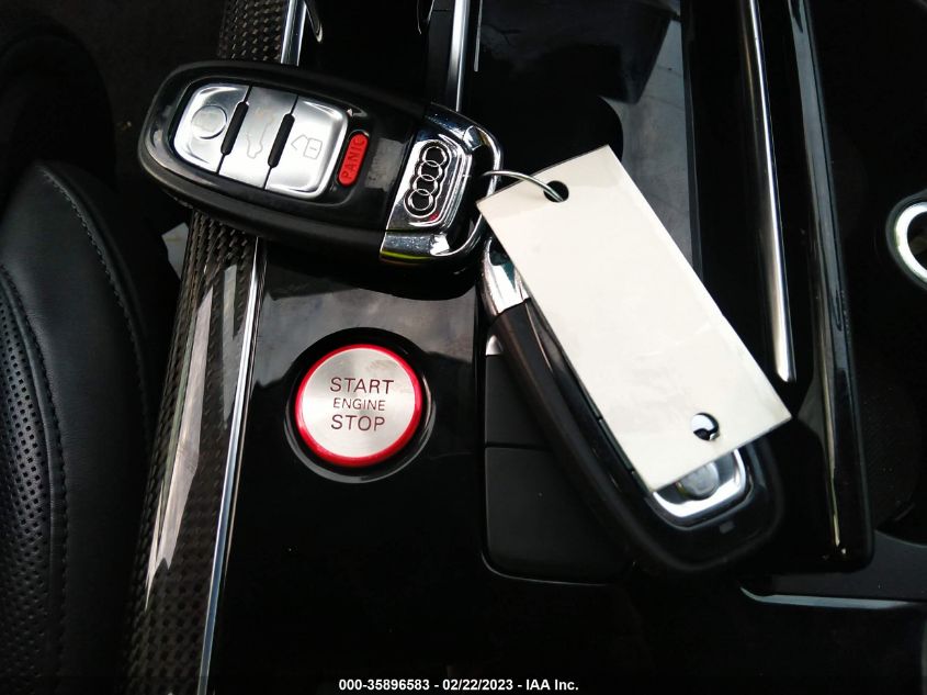 2014 AUDI S8 - WAUD2AFD4EN011246
