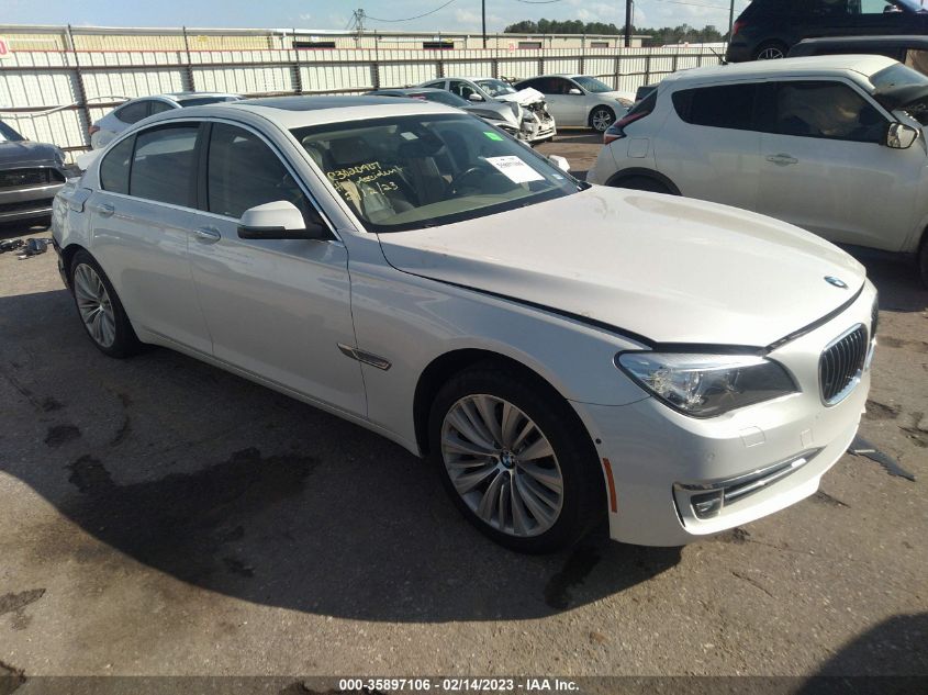 2015 BMW 7 SERIES 740I - WBAYA6C5XFD826850