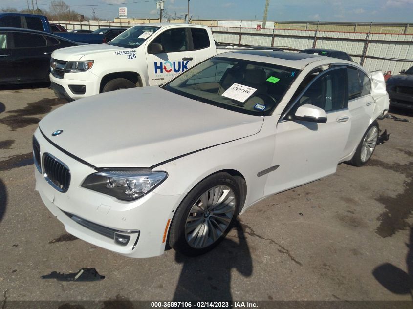 2015 BMW 7 SERIES 740I - WBAYA6C5XFD826850