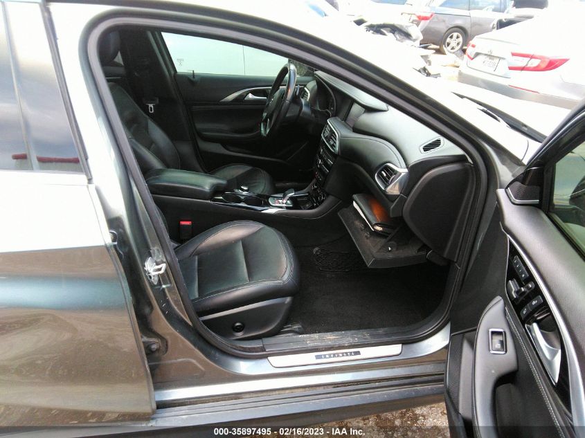 2017 INFINITI QX30 PREMIUM SJKCH5CR5HA030885