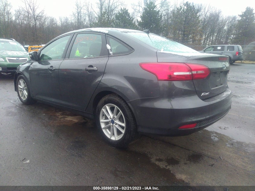 VIN 1FADP3F2XHL348105 2017 FORD FOCUS SE