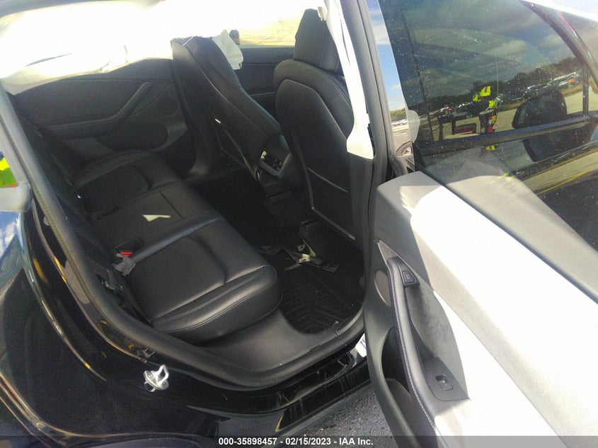 VIN 7SAYGDEE5NF379289 2022 TESLA MODEL Y LONG RANGE
