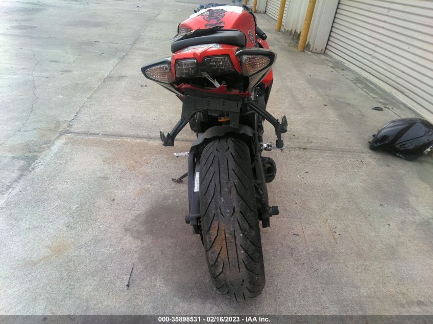 2009 SUZUKI GSX-R600 - JS1GN7EA892102426