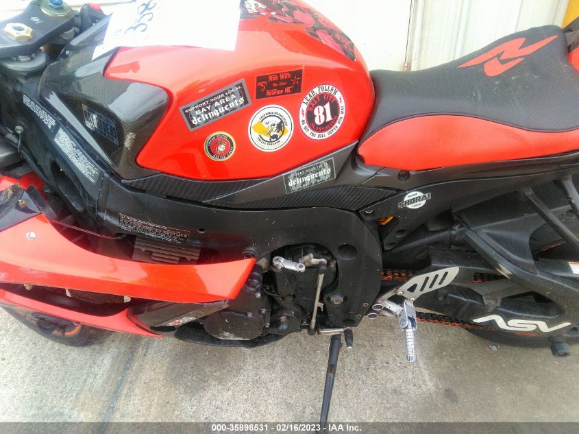 2009 SUZUKI GSX-R600 - JS1GN7EA892102426