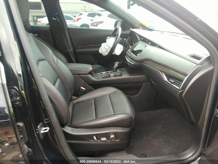 VIN 1GYFZER43KF102258 2019 CADILLAC XT4 FWD SPORT