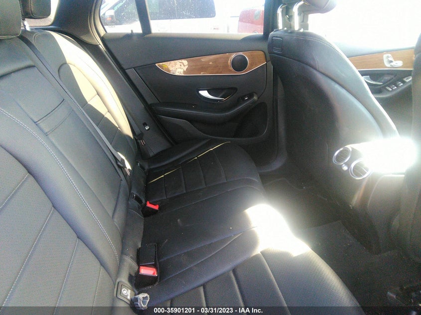 VIN WDC0G4JB4JV071669 2018 MERCEDES-BENZ GLC GLC 300