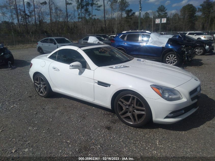 2015 MERCEDES-BENZ SLK-CLASS SLK 250 - WDDPK4HA7FF110746